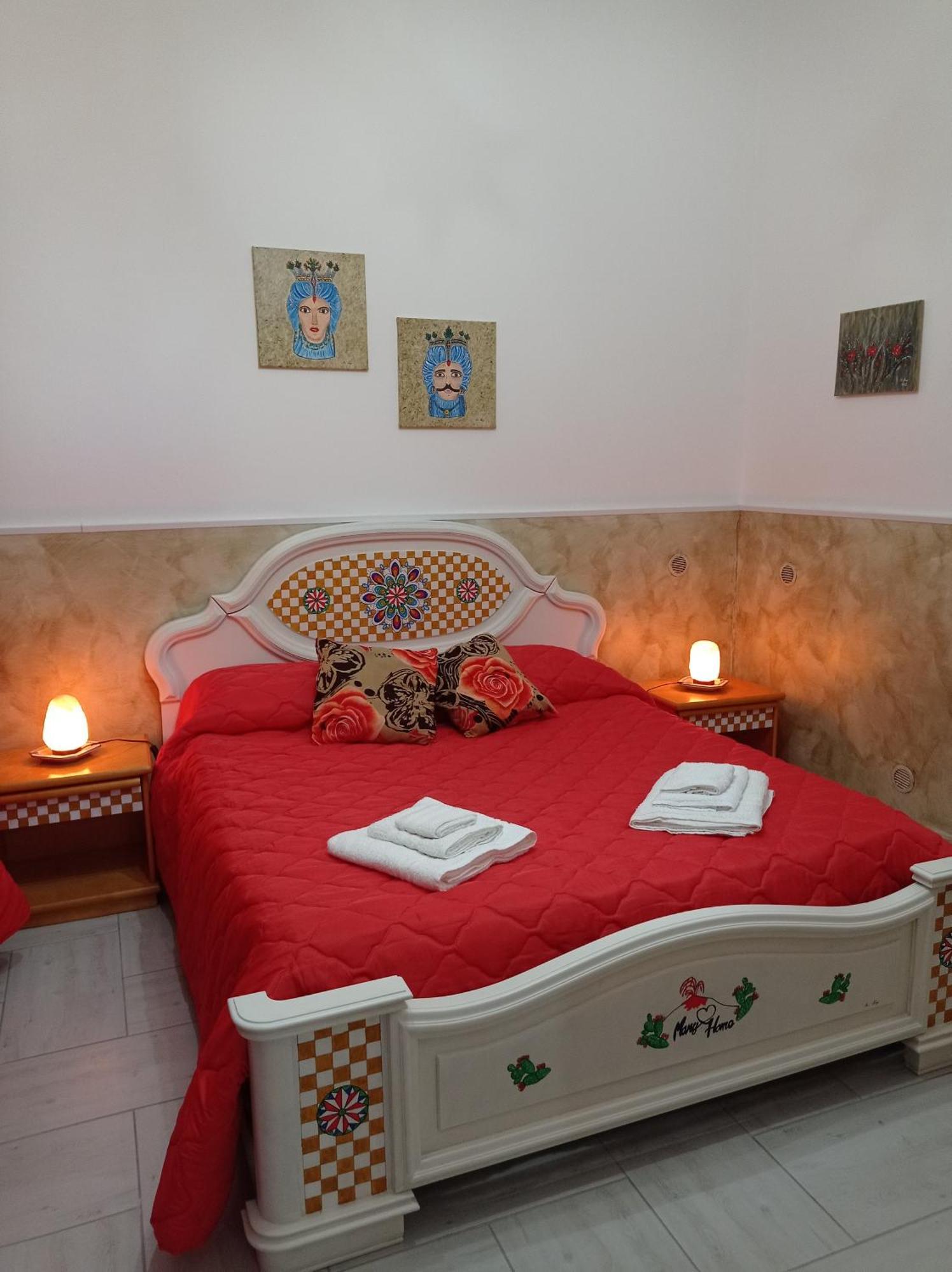 Mary Home - Casa Vacanza تاورمينا الغرفة الصورة
